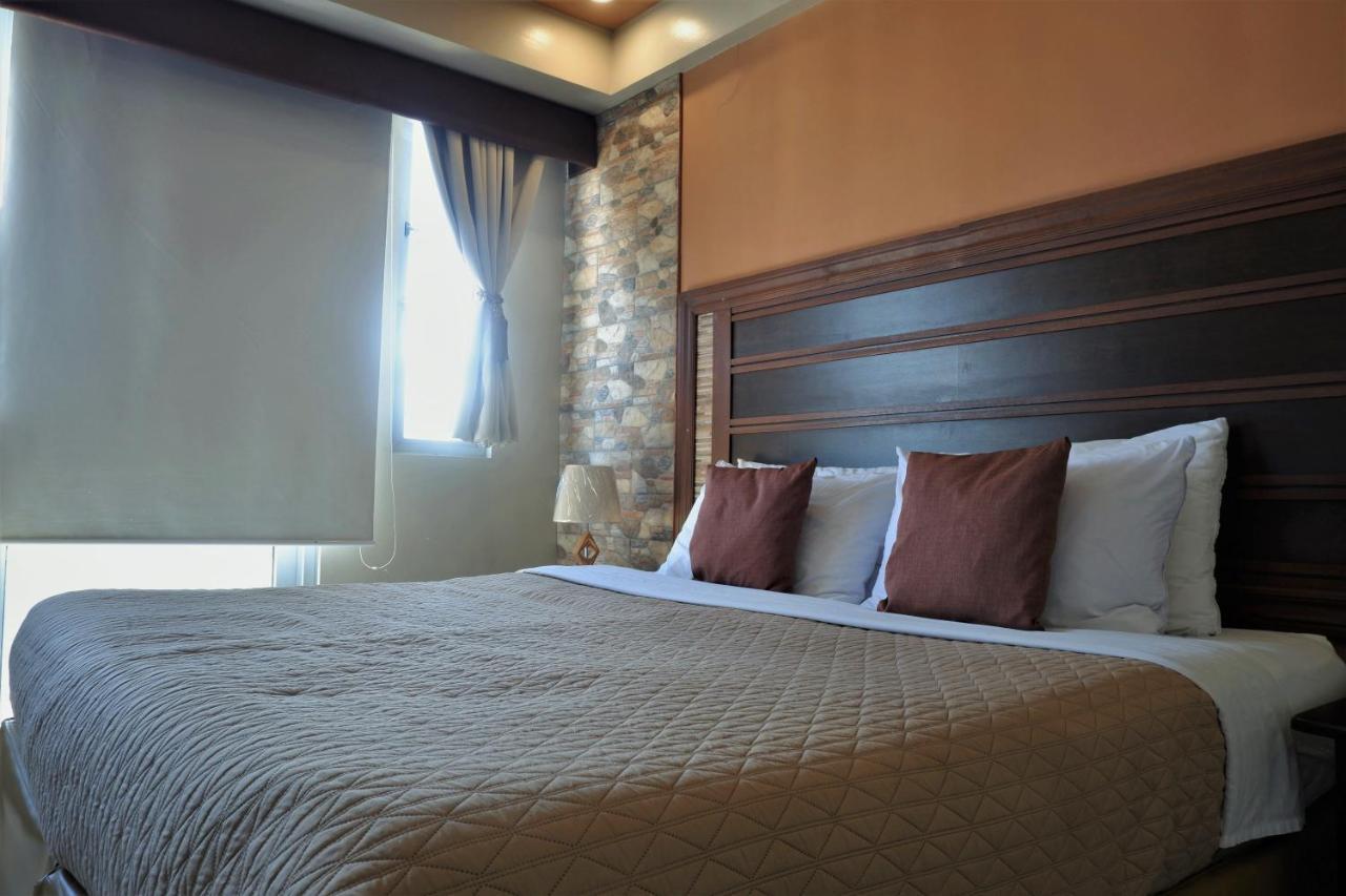 One Palm Tree Villas Manila Zewnętrze zdjęcie