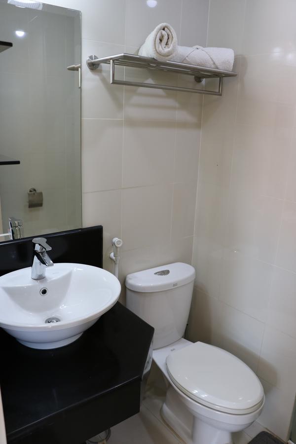One Palm Tree Villas Manila Zewnętrze zdjęcie