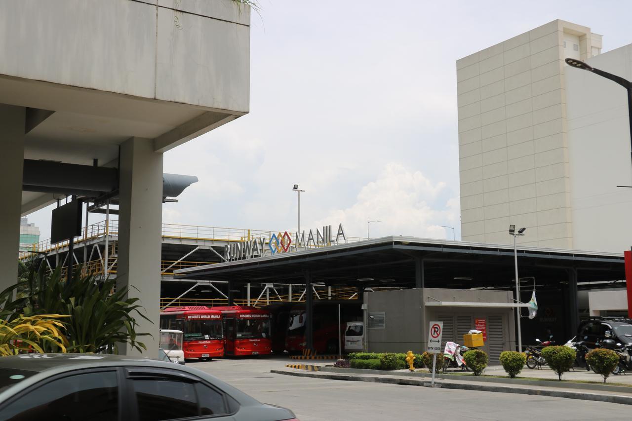 One Palm Tree Villas Manila Zewnętrze zdjęcie