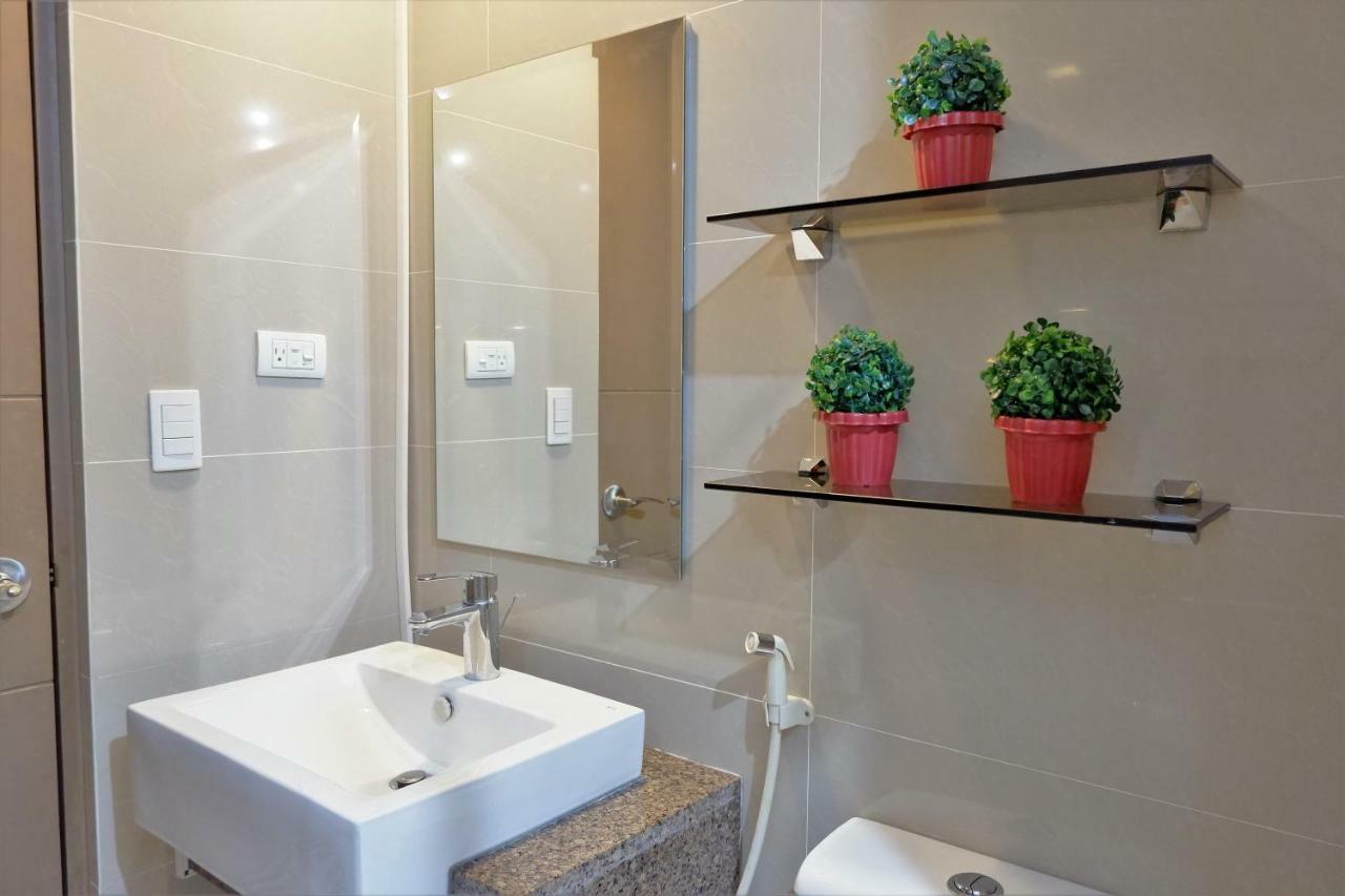 One Palm Tree Villas Manila Zewnętrze zdjęcie